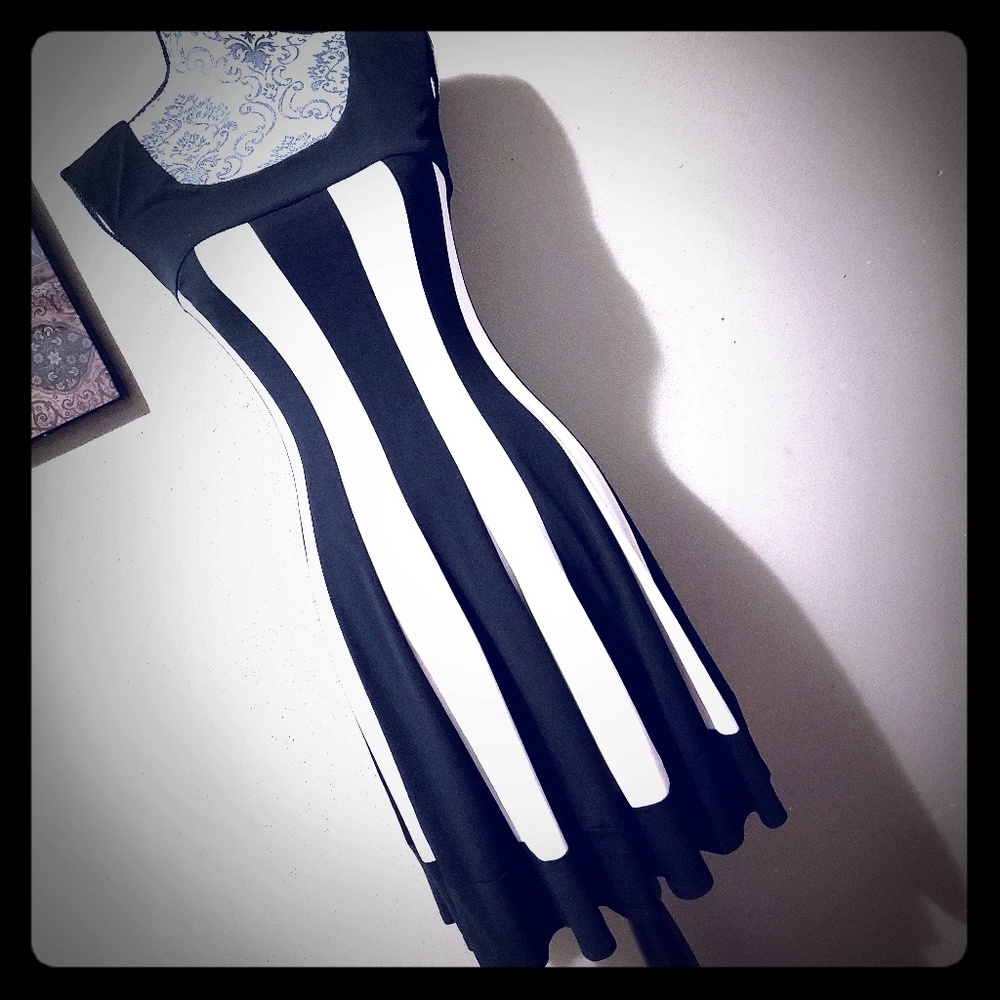 Striped dress (black & tan)